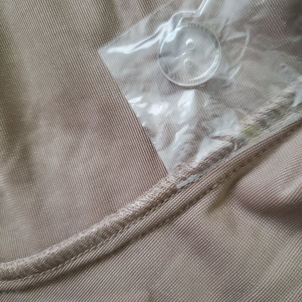 Bb Dakota womens Mini Skirt Size Small Velvet wrap Pale Gold Color Ruffle New - Picture 15 of 16